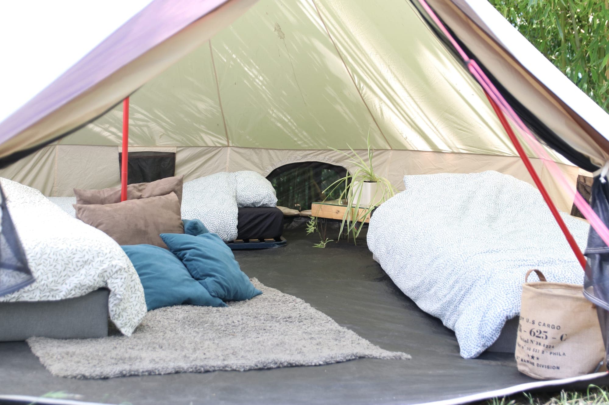 Tipis lanternes